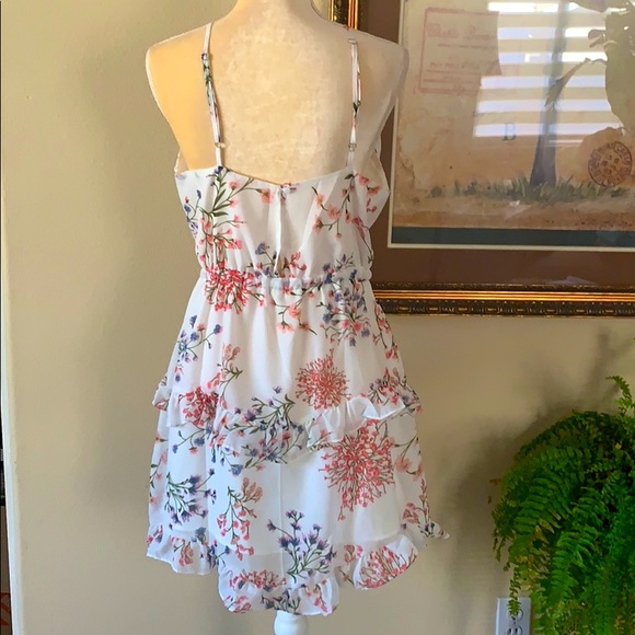 Cute summer dress, sz M - Picture 2 of 3